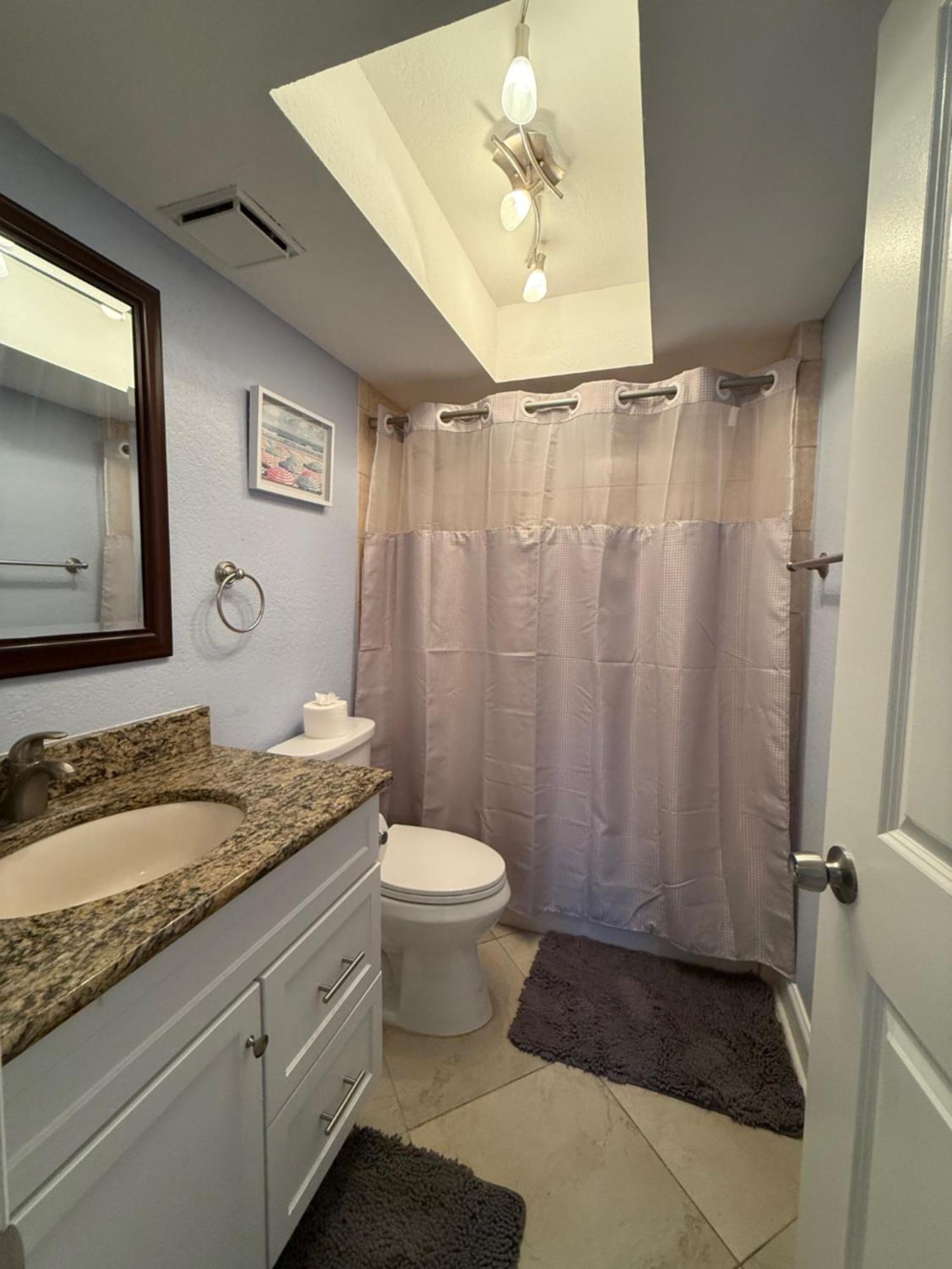 Treasure Island Beach, Fl Waterfront Condo Located Steps Away From The Intracoastal Waterway St. Pete Beach Ngoại thất bức ảnh