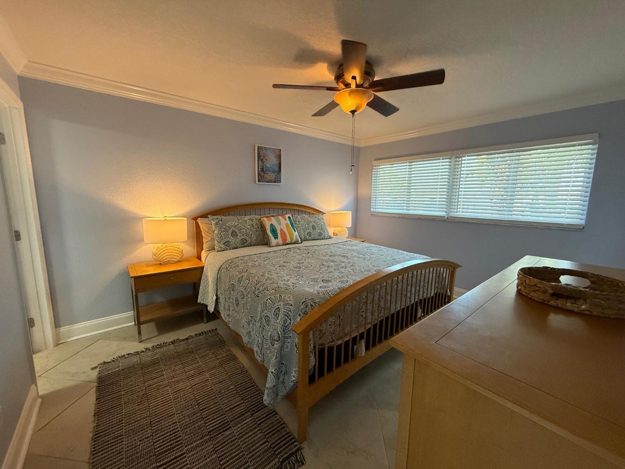 Treasure Island Beach, Fl Waterfront Condo Located Steps Away From The Intracoastal Waterway St. Pete Beach Ngoại thất bức ảnh