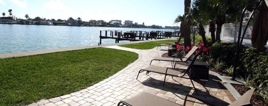 Treasure Island Beach, Fl Waterfront Condo Located Steps Away From The Intracoastal Waterway St. Pete Beach Ngoại thất bức ảnh