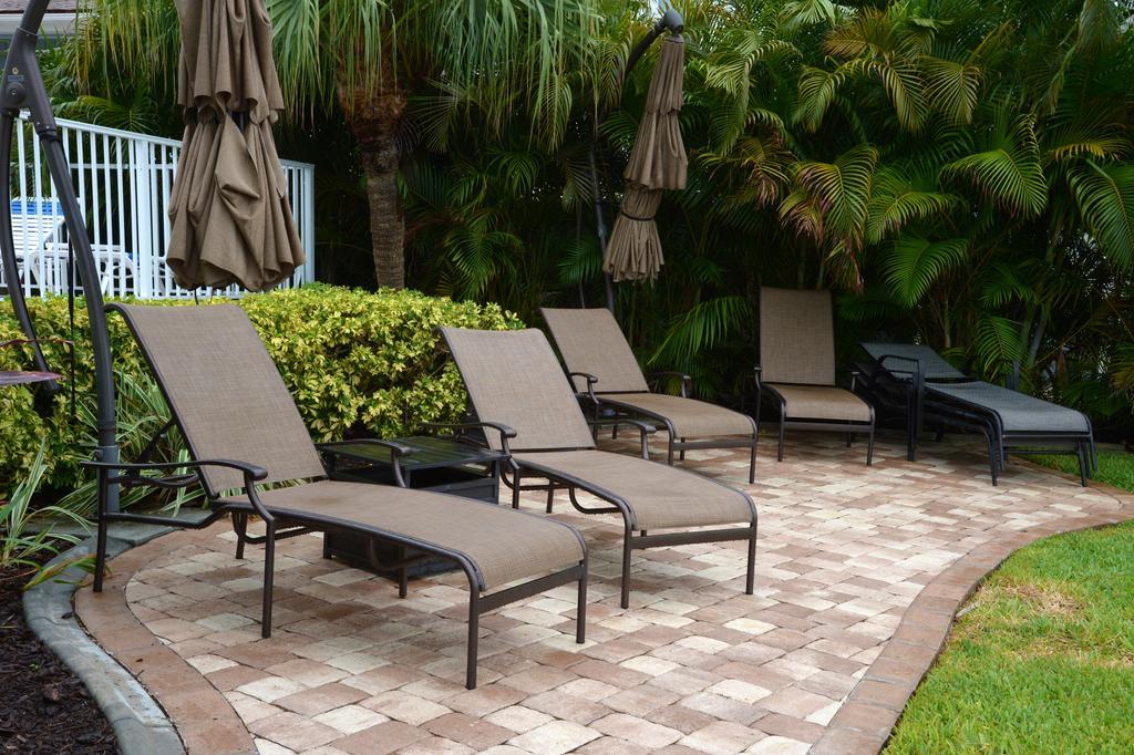 Treasure Island Beach, Fl Waterfront Condo Located Steps Away From The Intracoastal Waterway St. Pete Beach Ngoại thất bức ảnh